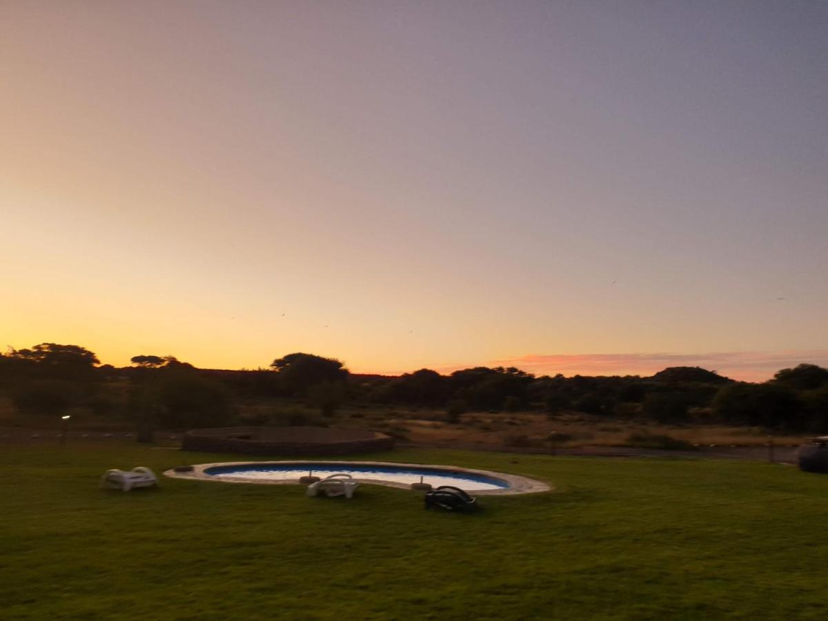 Wag N Bietjie Bush Lodge Heuningneskloof Exteriör bild