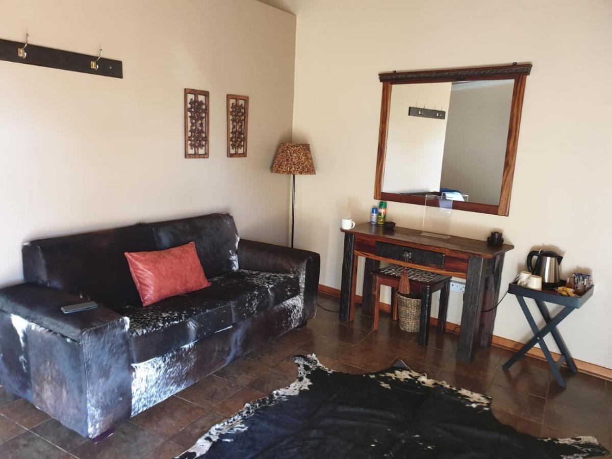 Wag N Bietjie Bush Lodge Heuningneskloof Exteriör bild