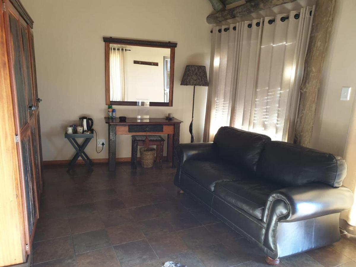 Wag N Bietjie Bush Lodge Heuningneskloof Exteriör bild